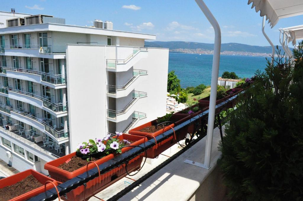 St. George Apartments Nessebar Eksteriør billede