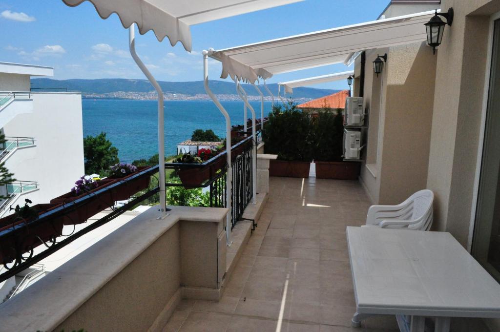 St. George Apartments Nessebar Eksteriør billede